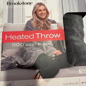 Heated Blanket -‎ Brookstone Heated Plush Throw (4 heat settings - new)